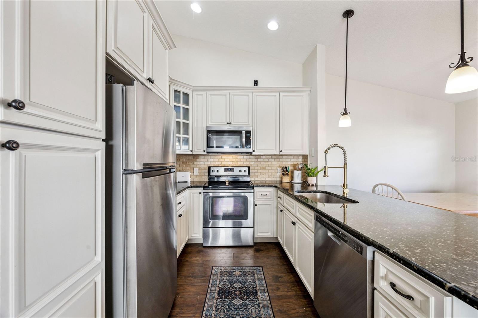 KILLARNEY BAY CONDO - Residential