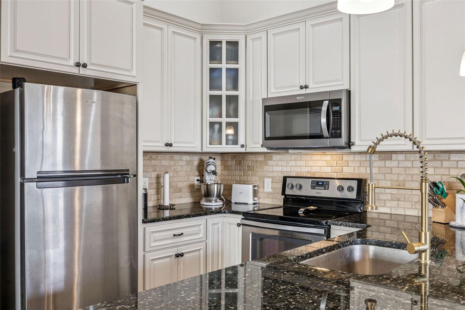 KILLARNEY BAY CONDO - Residential