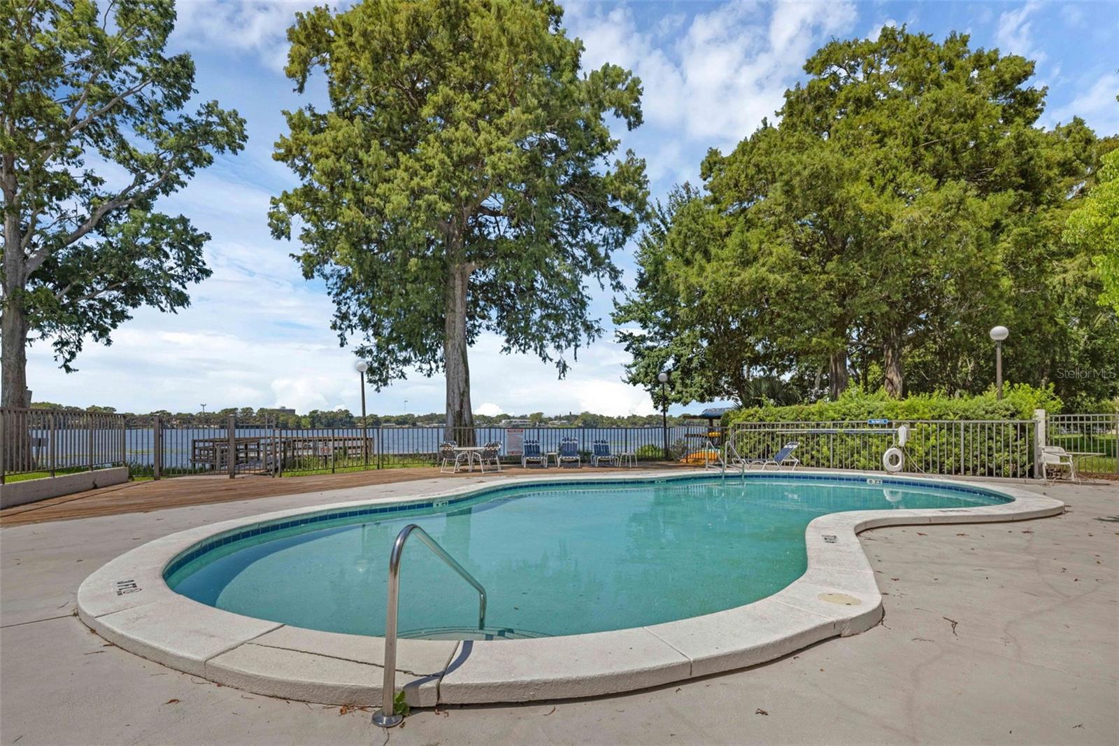 KILLARNEY BAY CONDO - Residential