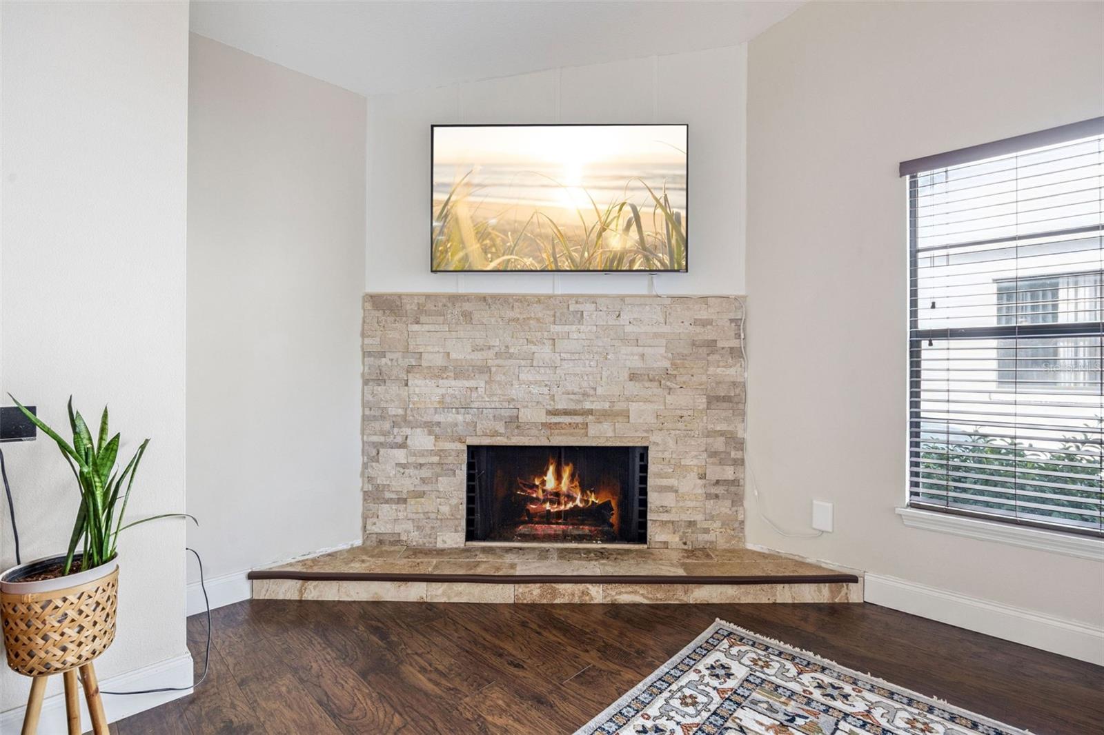 KILLARNEY BAY CONDO - Residential