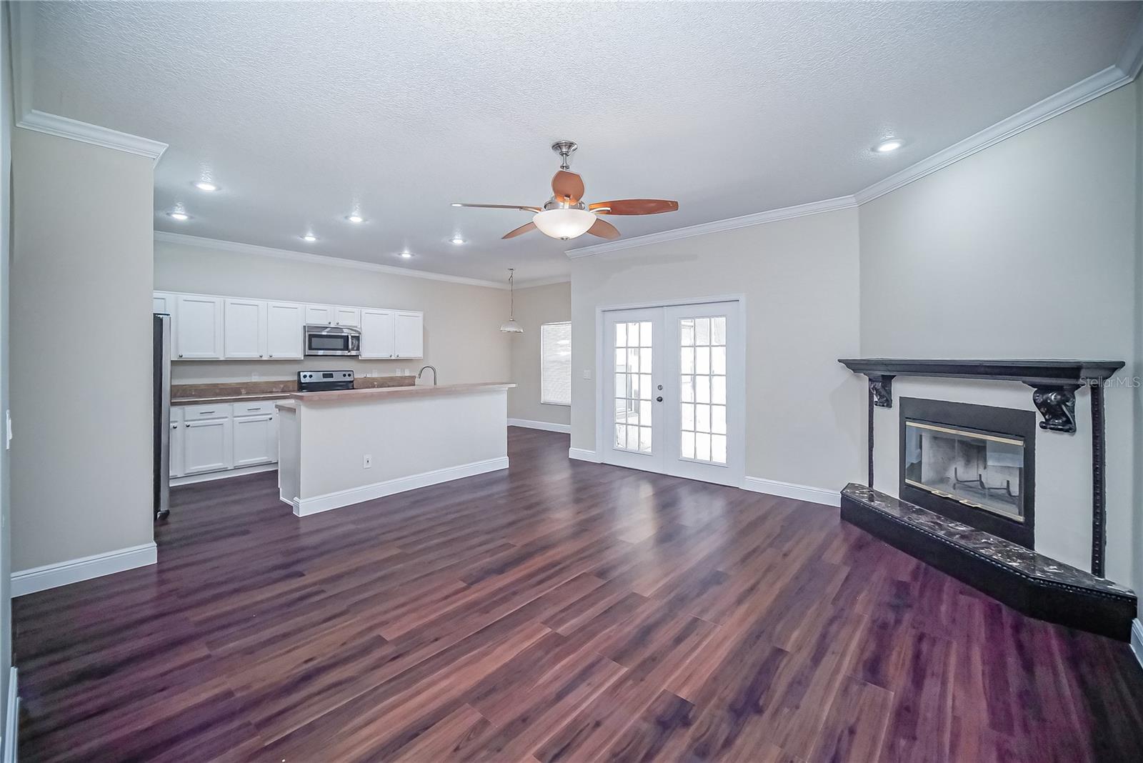 CAMELOT AT MARINERS VILLAGE 34/105 LOT 85 - Residential