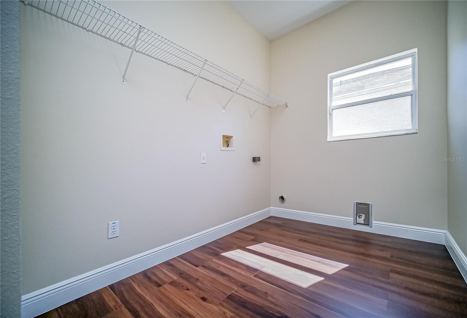 CAMELOT AT MARINERS VILLAGE 34/105 LOT 85 - Residential