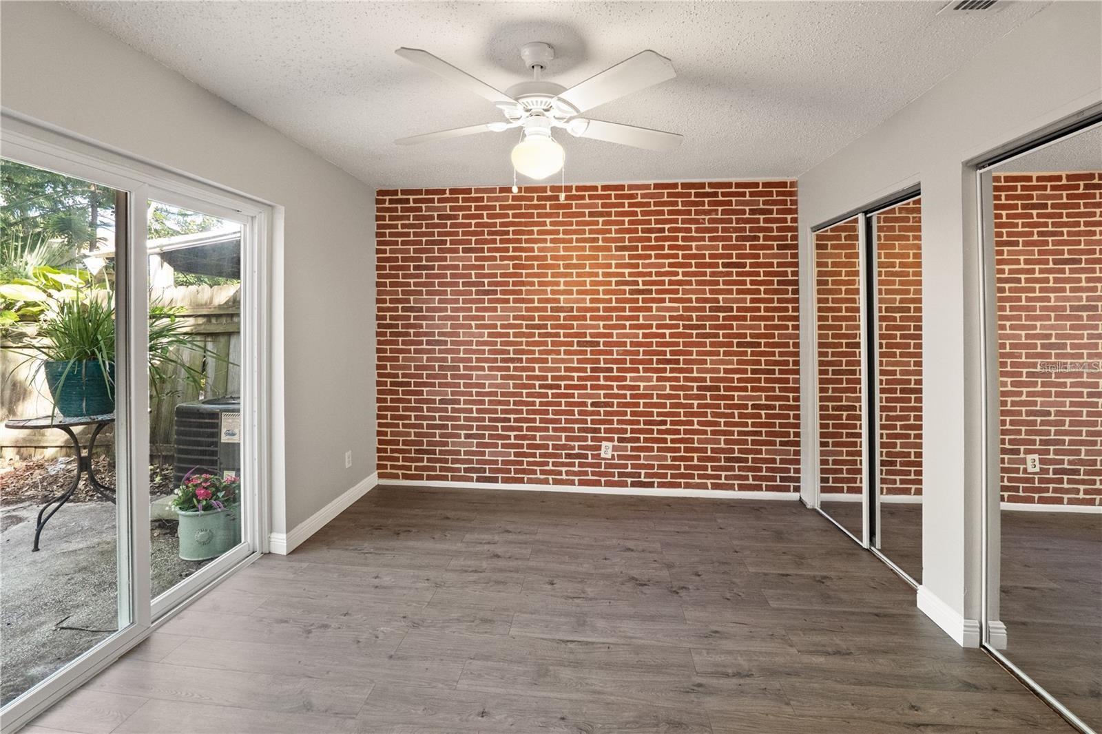 LAKE ST GEORGE-SOUTH - Residential