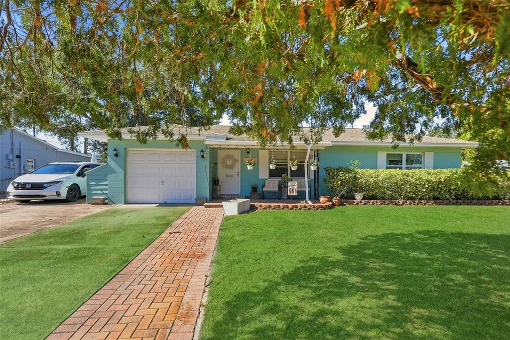 Photo of 3992 62nd Street N, St Petersburg, FL 33709 (MLS # TB8470960)