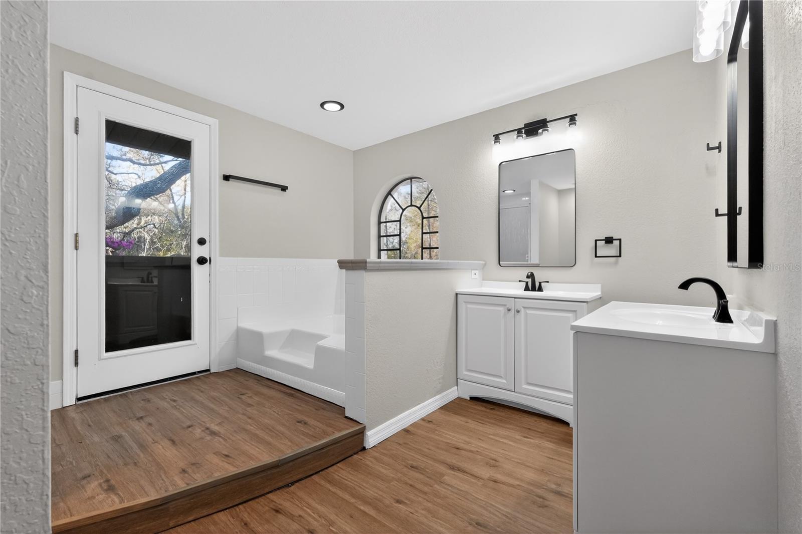 CITRUS HILLS - Residential