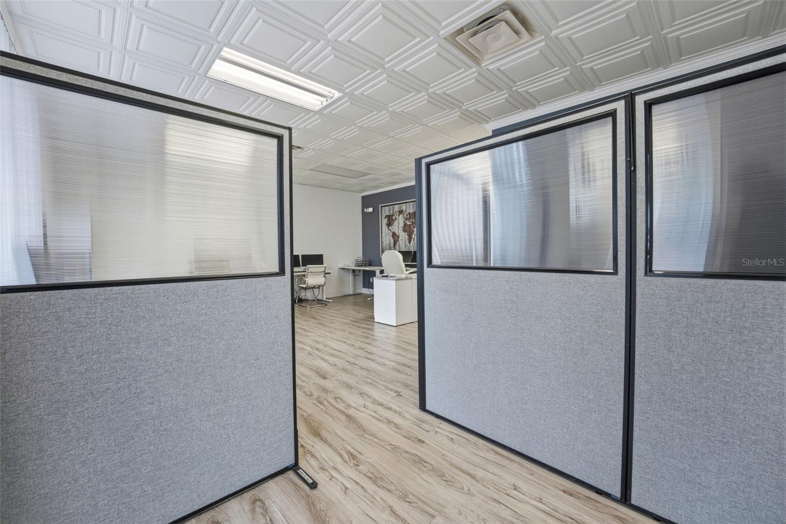 5404 HOOVER BOULEVARD 8