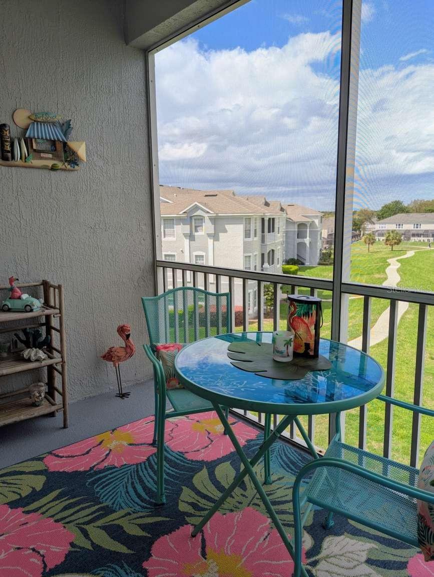 8105 COCONUT PALM WAY 305