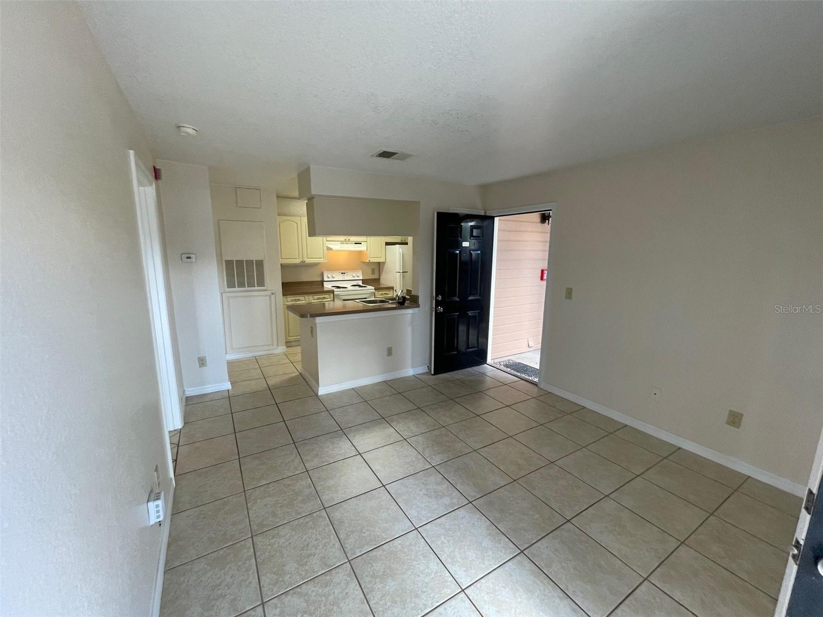 2550 N ALAFAYA TRAIL 10102