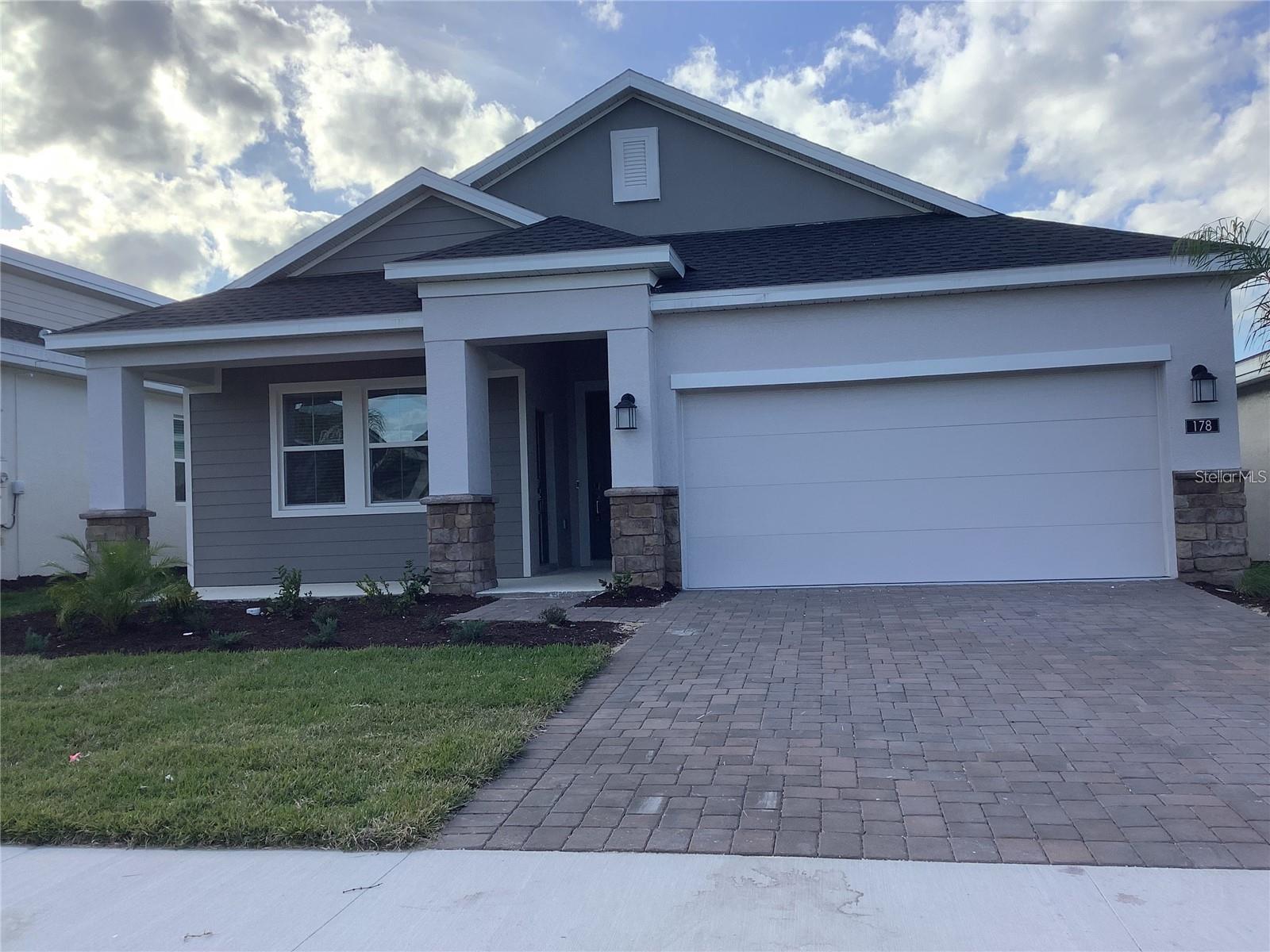 TRACT X - Residential Lease