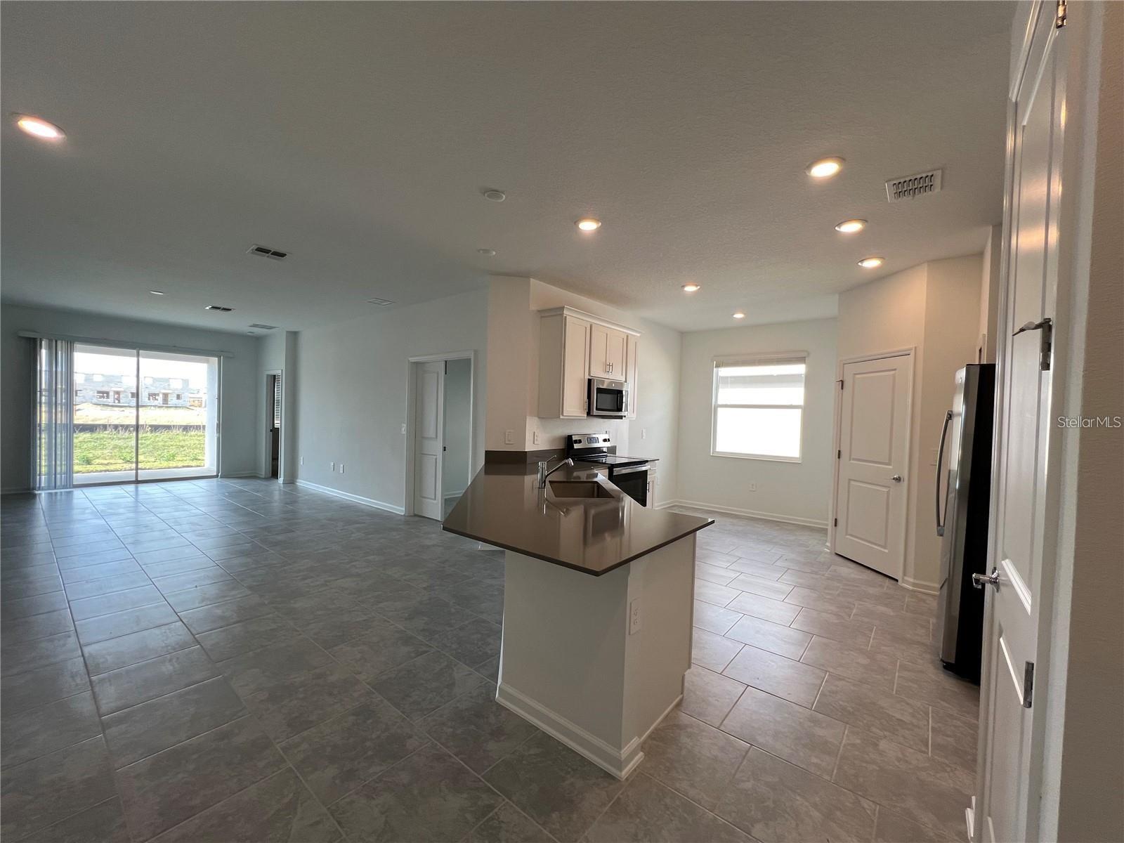 TRACT X - Residential Lease