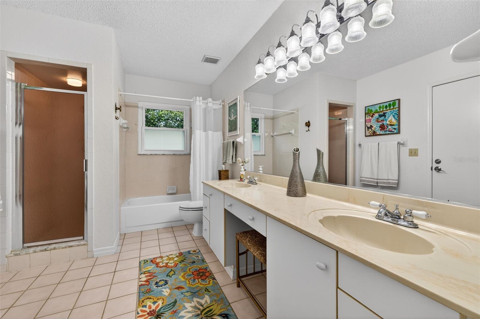 TIERRA VERDE UNIT 1 4TH REP - Residential