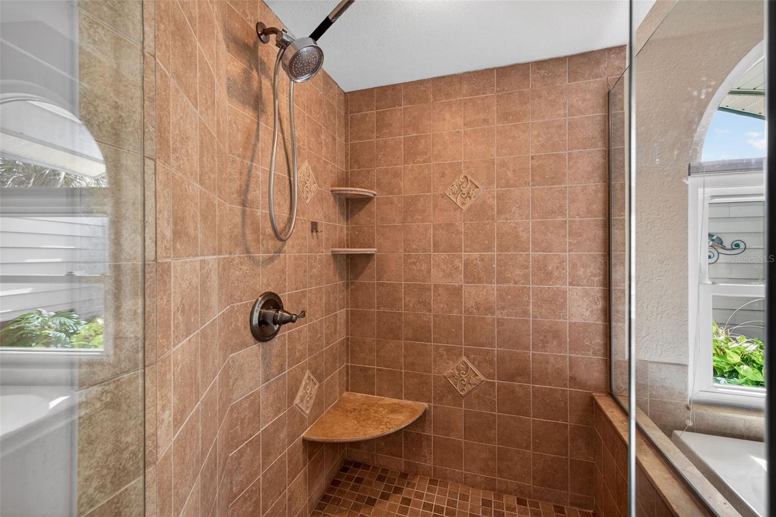 TIERRA VERDE UNIT 1 4TH REP - Residential