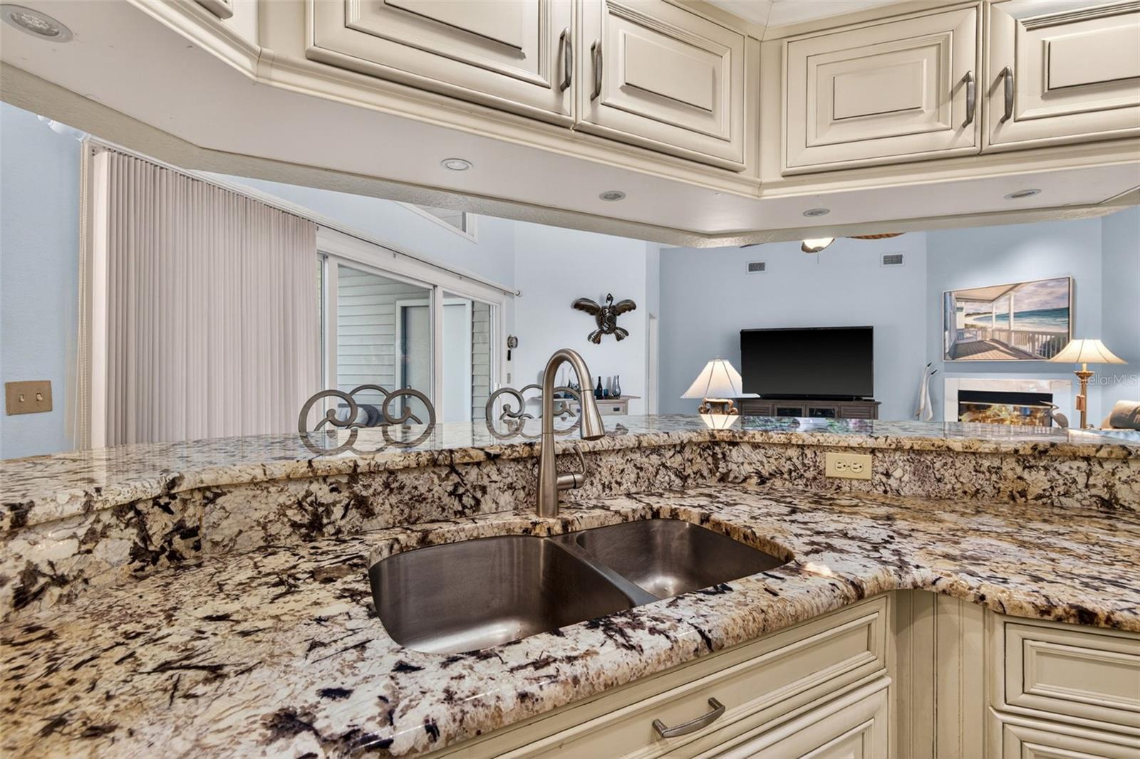 TIERRA VERDE UNIT 1 4TH REP - Residential