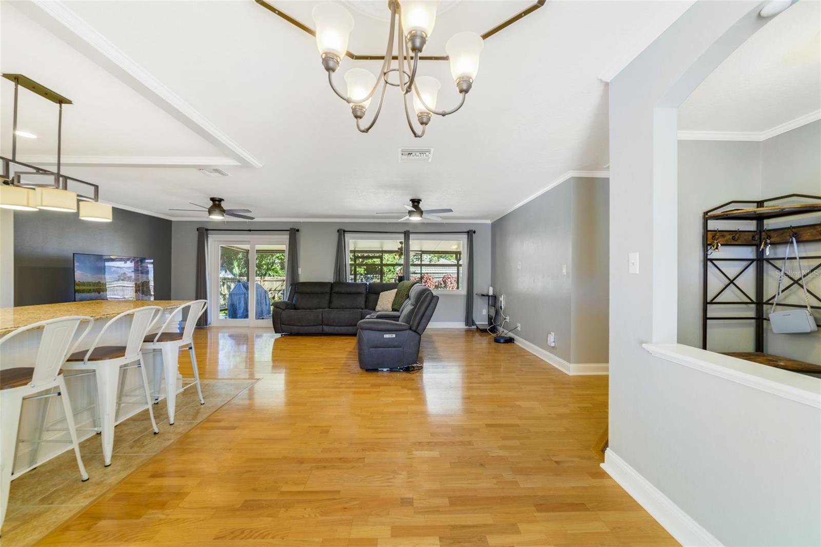 LAKE SEARCY SHORES - Residential