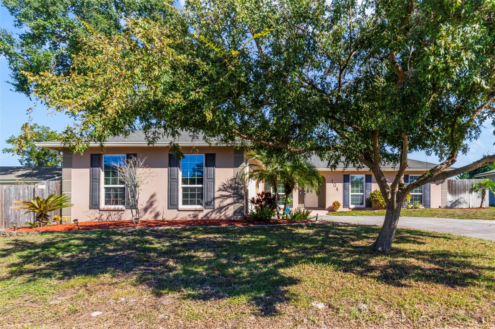 LAKE SEARCY SHORES - Residential