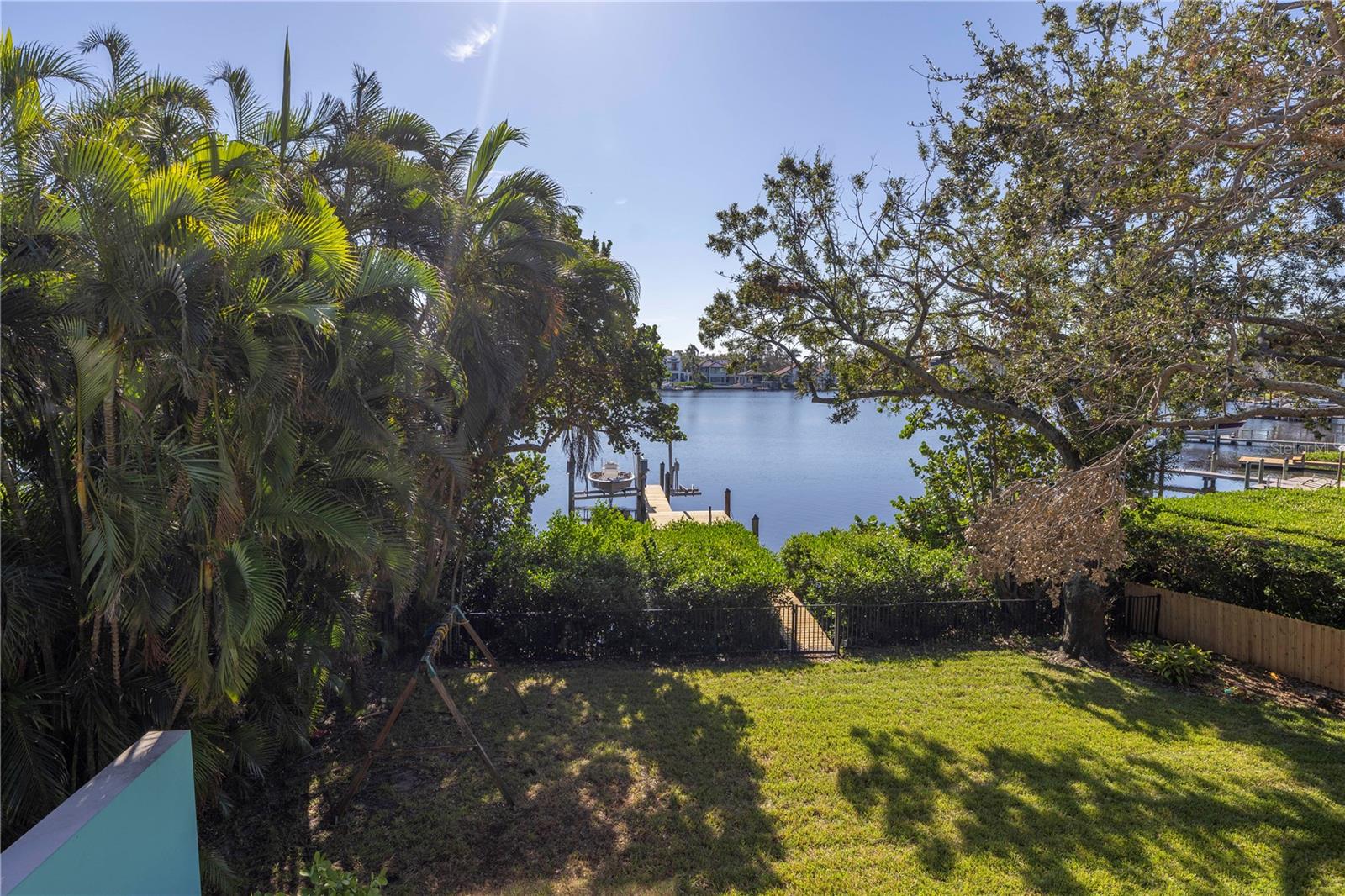 SNELL ISLE SHORES - Residential