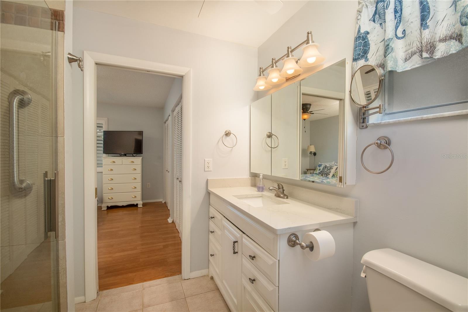 GLEN OAKS RIDGE VILLAS 1 - Residential