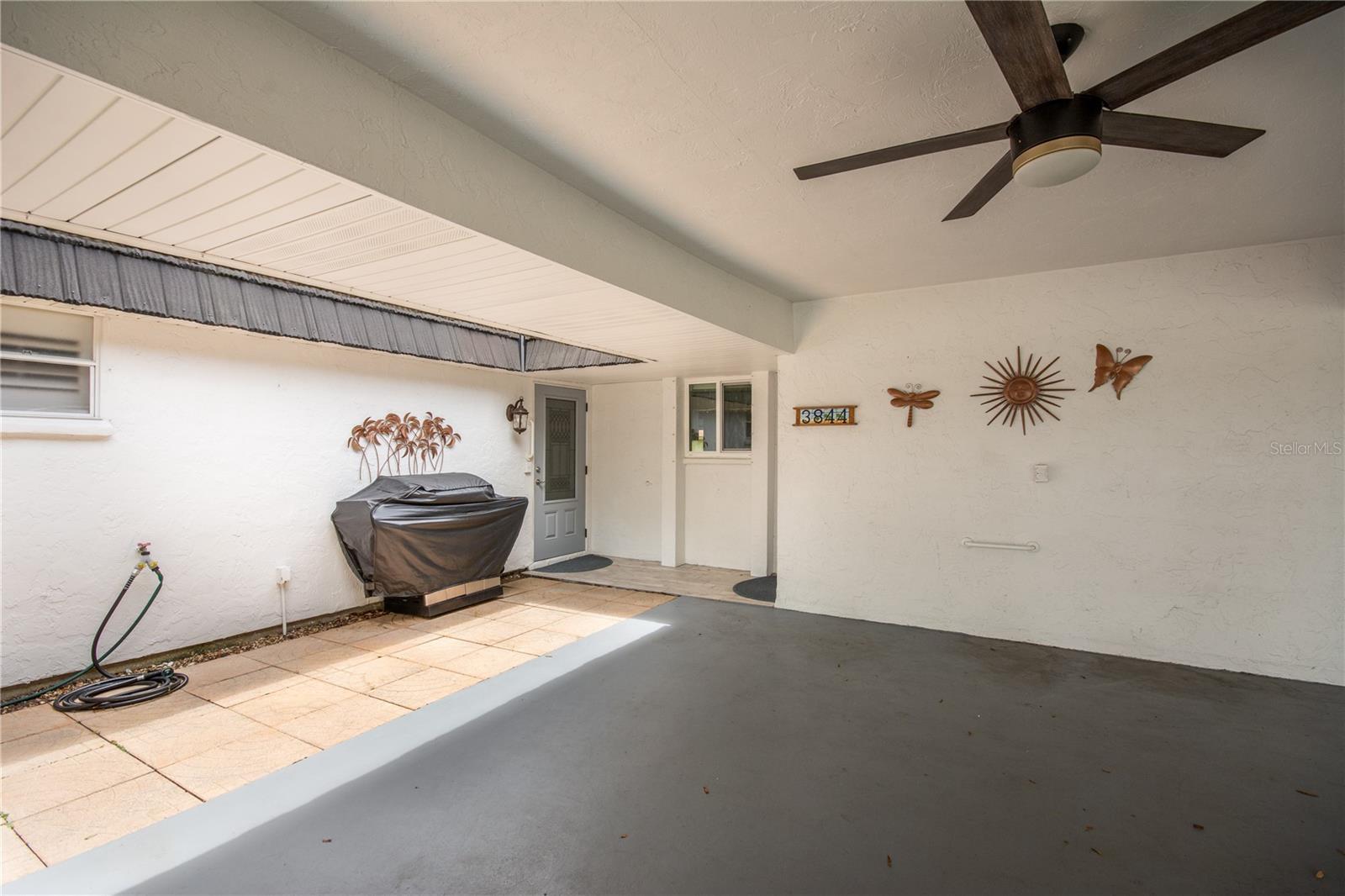 GLEN OAKS RIDGE VILLAS 1 - Residential