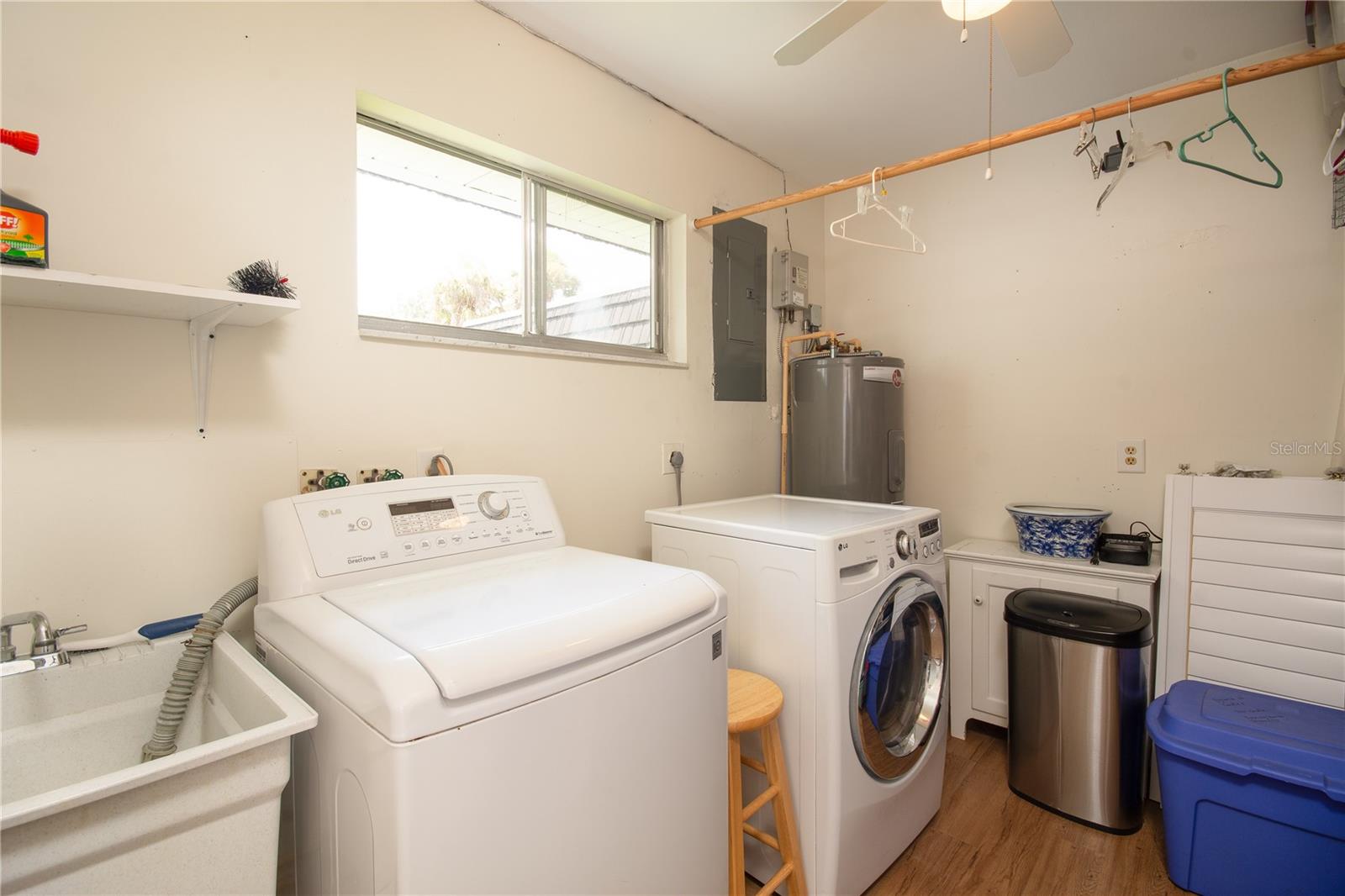 GLEN OAKS RIDGE VILLAS 1 - Residential