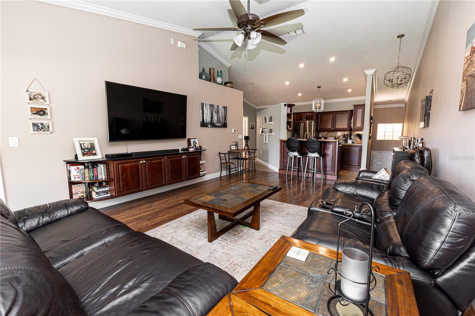 5437 COMPASS POINT 00