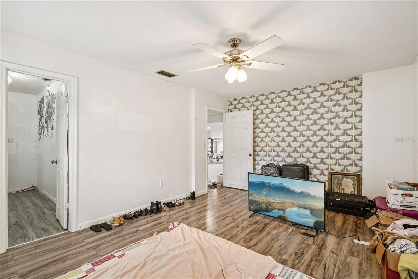 WELLS ADD TO ALACHUA - Residential