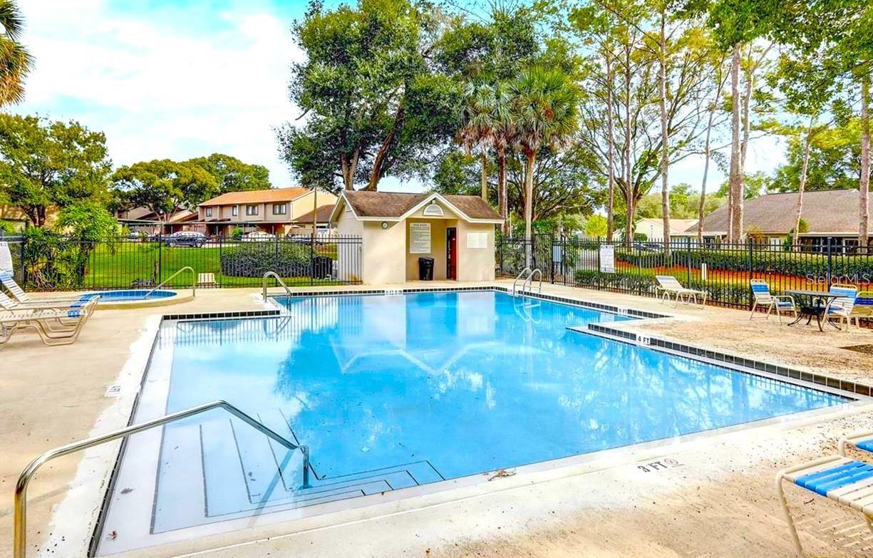 LAURELON VILLAGE OF MEADOWOOD - Residential