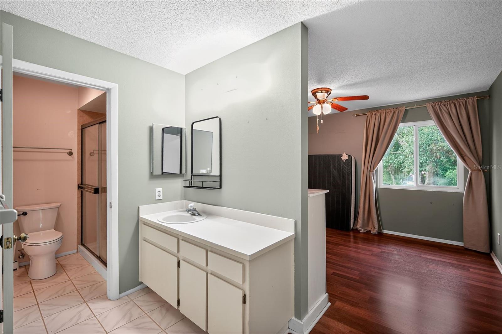 LAURELON VILLAGE OF MEADOWOOD - Residential