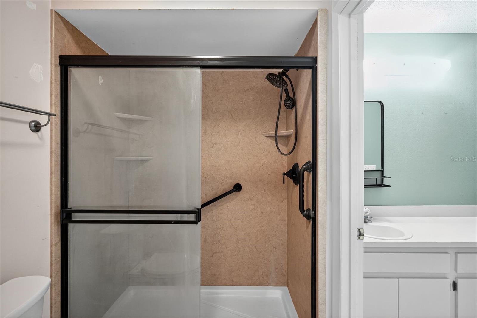 LAURELON VILLAGE OF MEADOWOOD - Residential