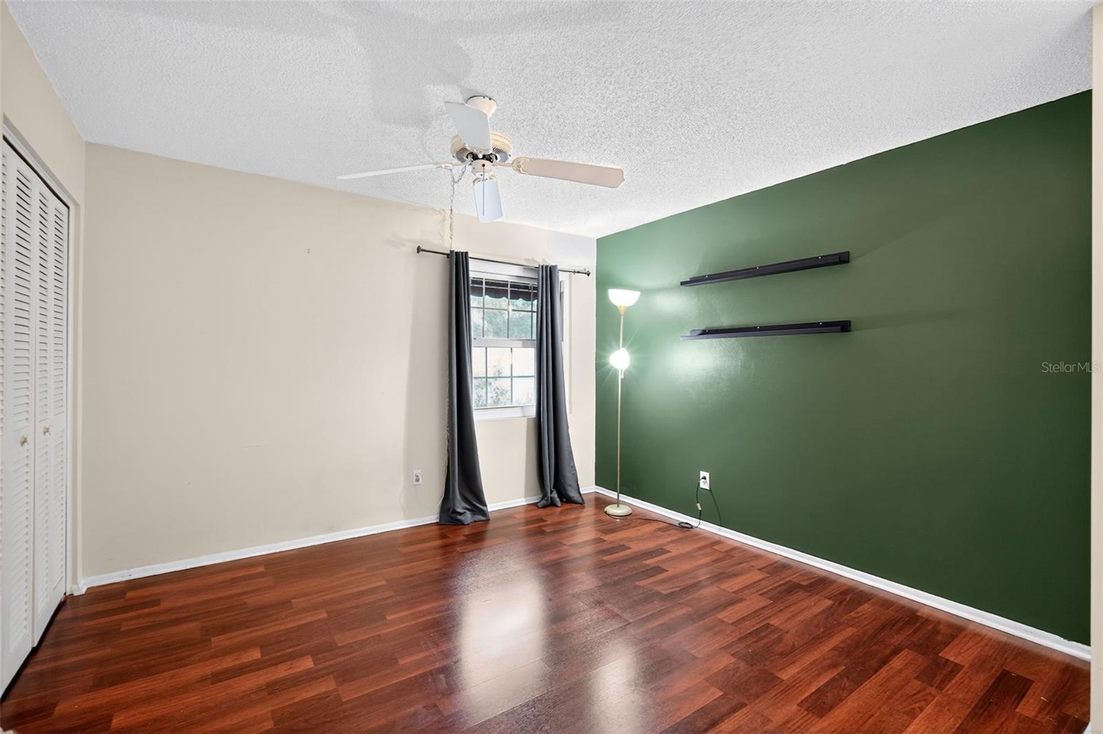 LAURELON VILLAGE OF MEADOWOOD - Residential