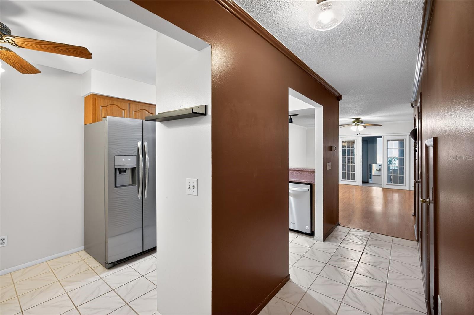 LAURELON VILLAGE OF MEADOWOOD - Residential