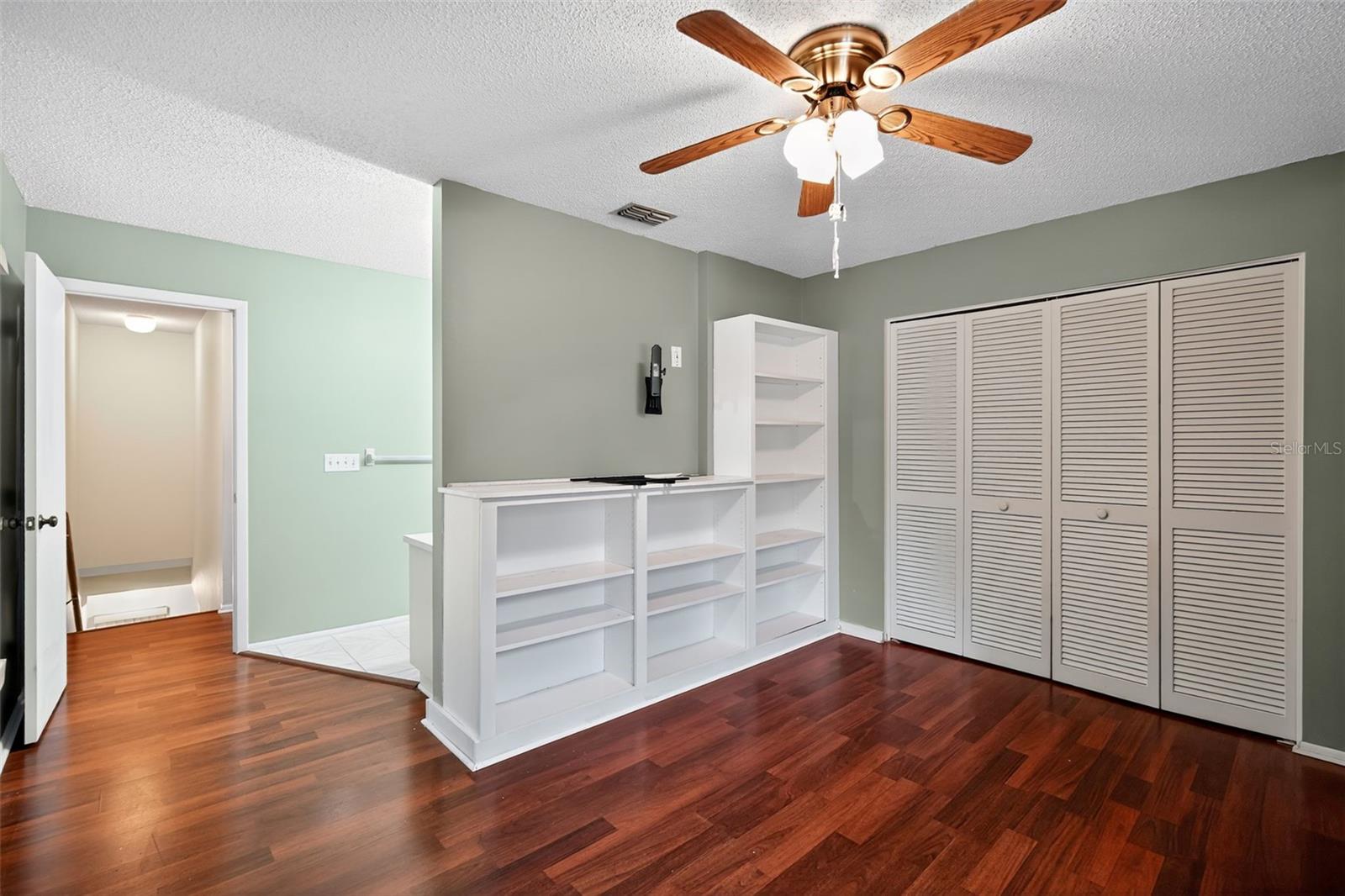 LAURELON VILLAGE OF MEADOWOOD - Residential