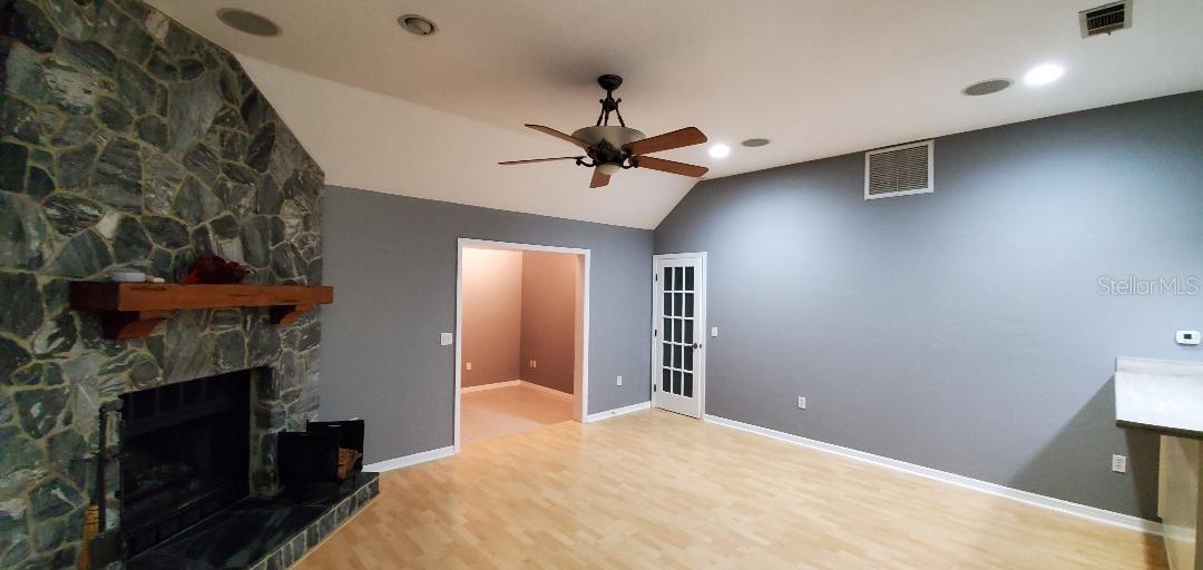 5201 SW 86 TERRACE