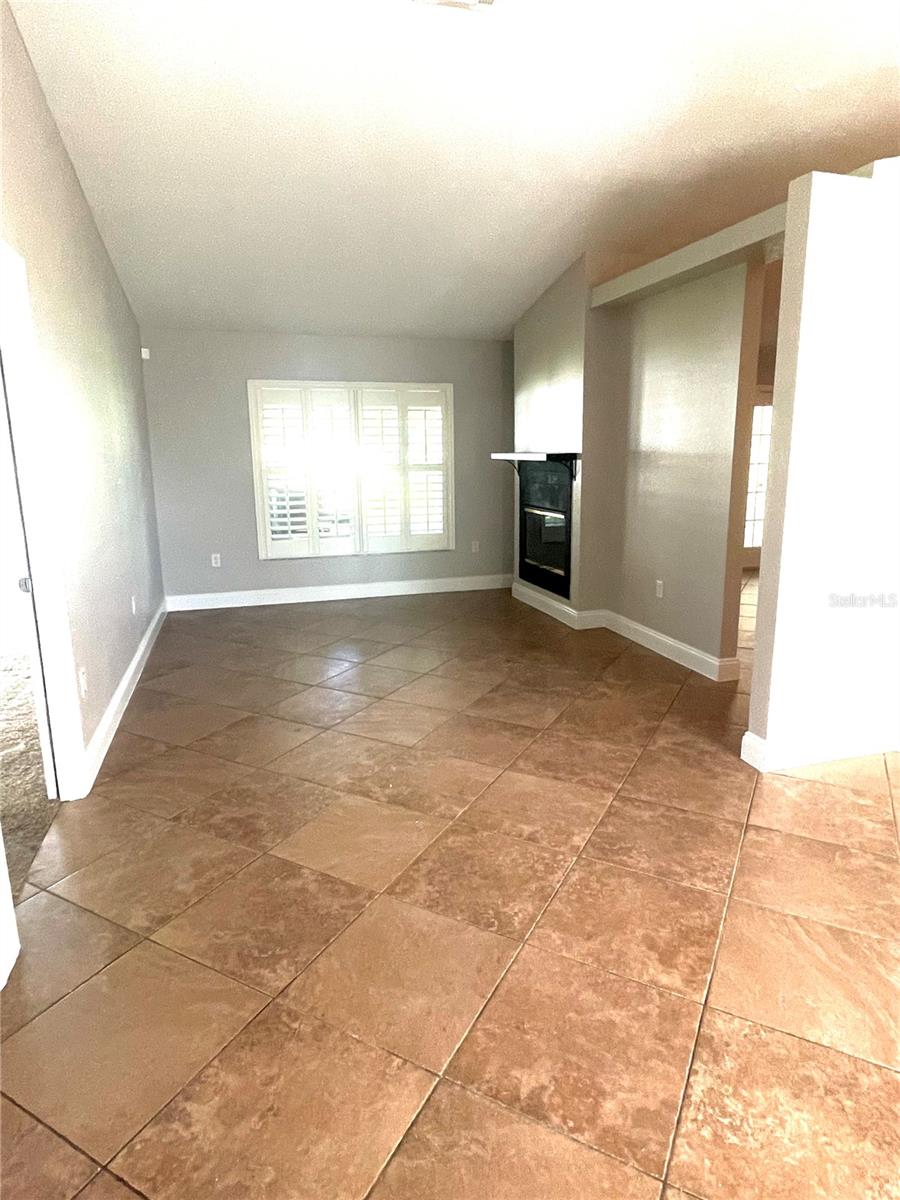 SURREY RUN - Residential