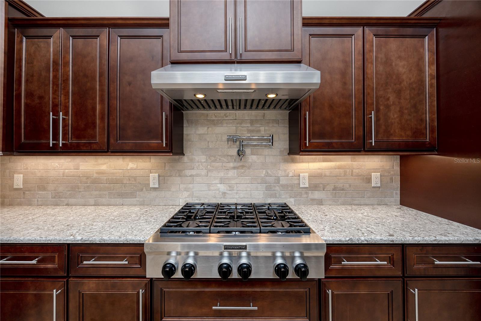 PINELLAS GROVES - Residential