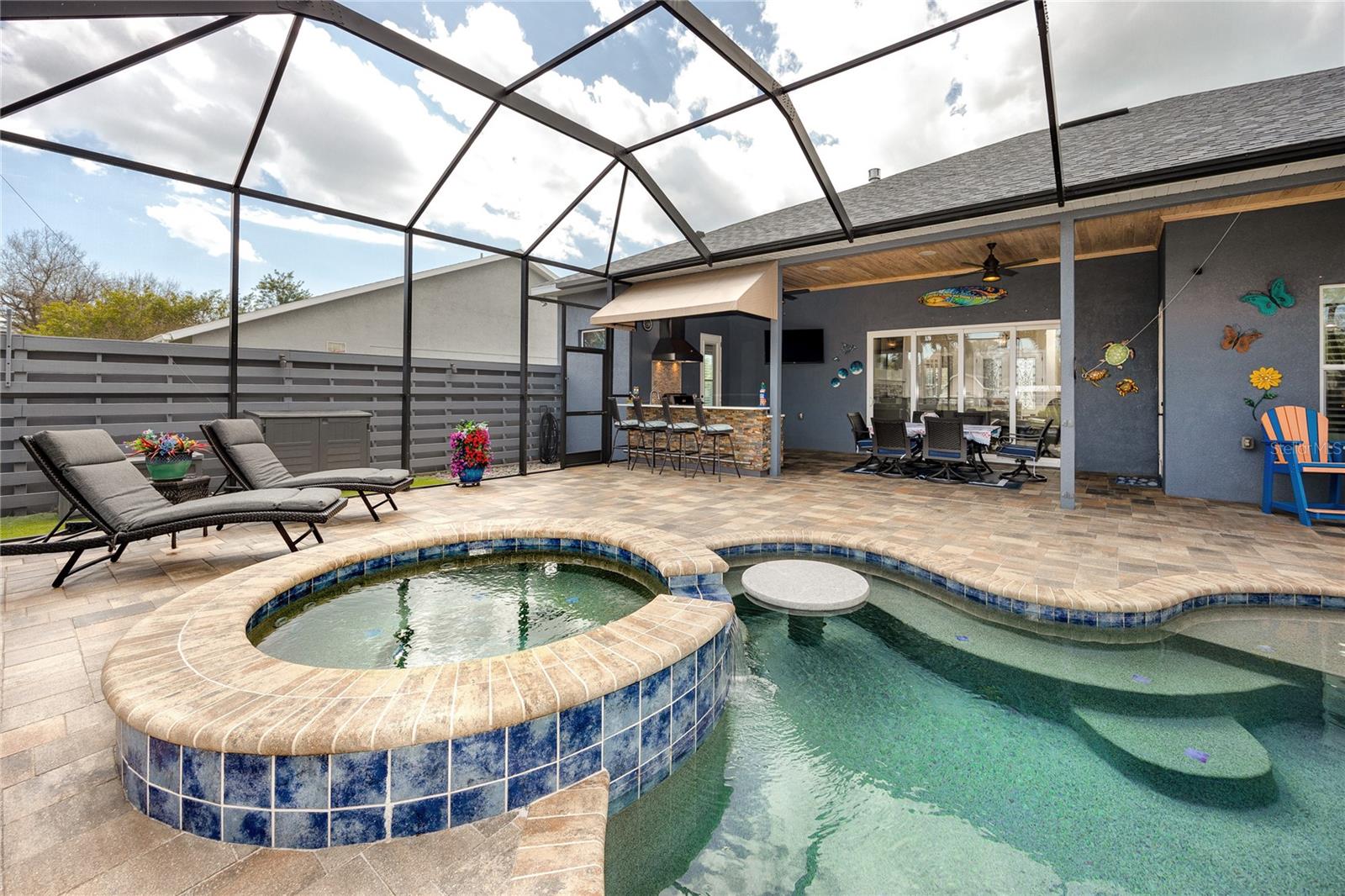 PINELLAS GROVES - Residential