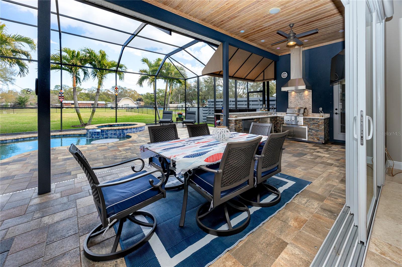 PINELLAS GROVES - Residential