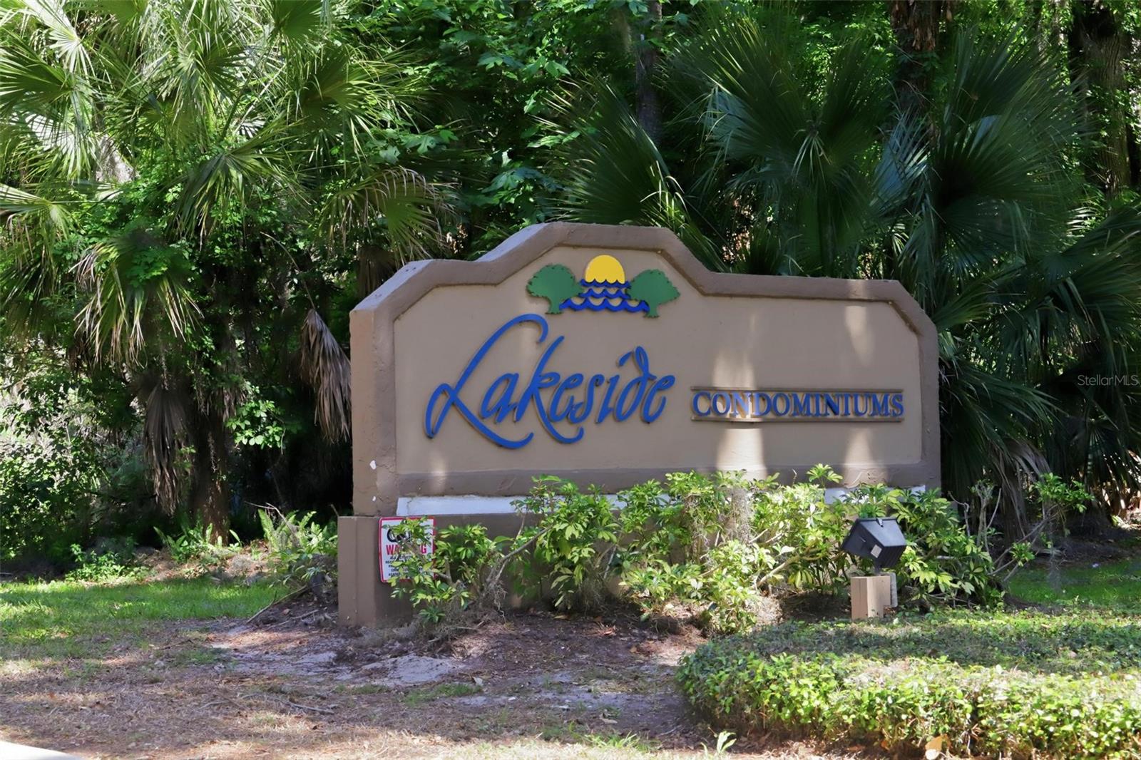 LAKESIDE CONDO APTS - Residential