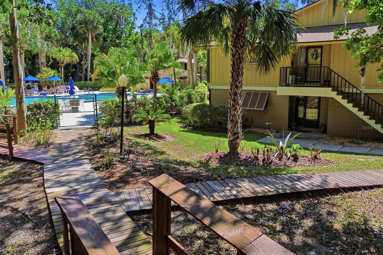 120 HIBISCUS WOODS COURT 6C