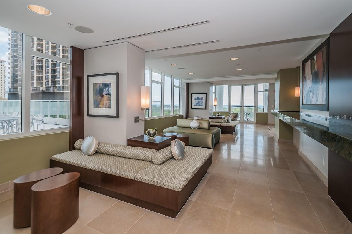 SIGNATURE PLACE CONDO - Residential Lease