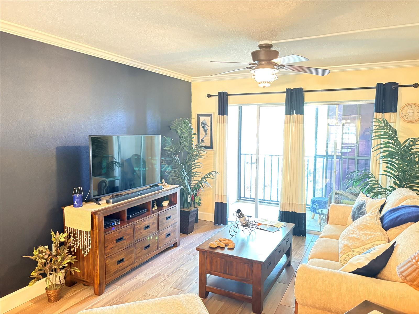 PATRICIAN OAKS - Residential