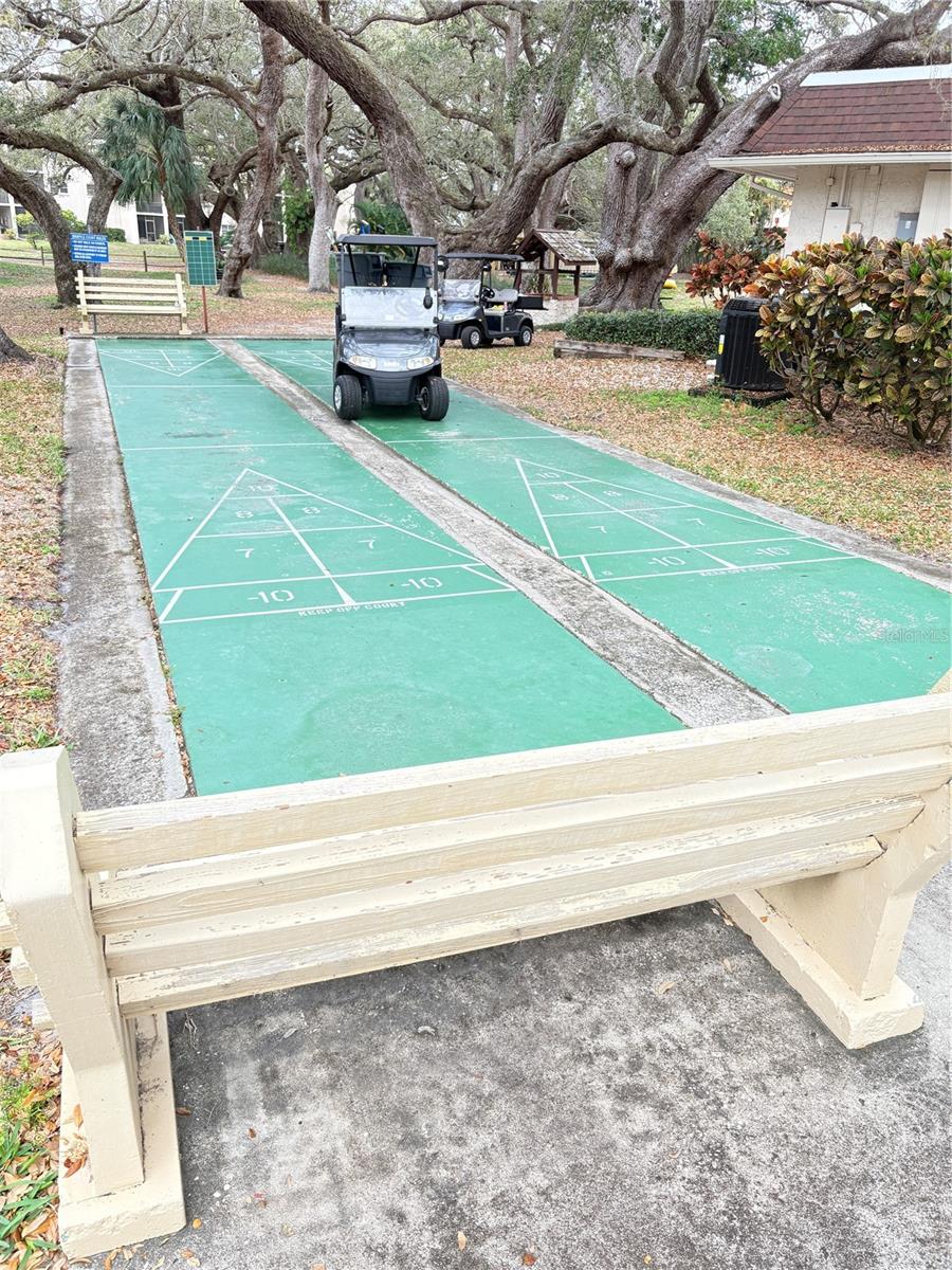 PATRICIAN OAKS - Residential