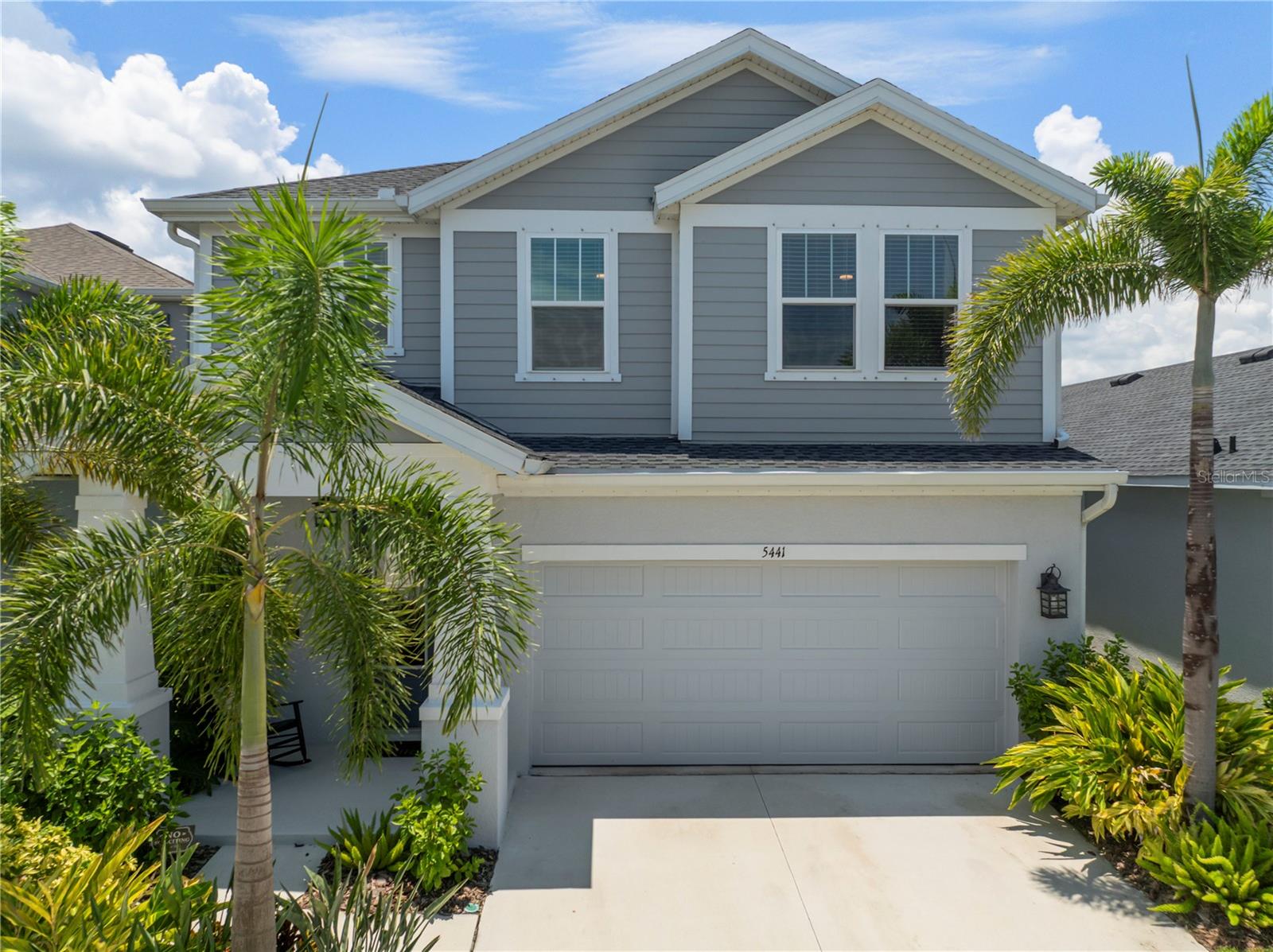 Welcome to your private paradise in the heart of Waterset! This 4-bedroom, 2.5-bathroom home, featuring an office and loft, seamlessly blends modern design, smart technology, and a backyard perfect for entertaining.
Step inside to find luxury vinyl plank floors, tall baseboards, an open stairwell, and a custom fireplace that anchors the living room. The chef’s kitchen shines with quartz countertops, upgraded cabinetry with crown molding, Whirlpool stainless appliances, built in oven and microwave, 5 5-burner gas cooktop, and a designer hood vent.
Slide open the 12-foot glass doors and step into your dream backyard: an 8,000-gallon heated saltwater pool (2023), travertine coping, sealed pavers, lush landscaping for privacy, and a 1,000 sq ft screened lanai with a 10’x20’ covered area—perfect for gatherings year-round.
The primary suite is a true retreat with a tray ceiling, frameless glass shower, and walk-in closet.
Smart home upgrades include thermostats (dual-zone HVAC), doorbell, garage opener, irrigation controls, and Trimlight accent lighting for gorgeous evenings. Additional highlights: epoxy-coated garage floor with ceiling storage, water softener, and new gutters (2023). HVAC serviced annually with transferrable 10-year warranty.
Enjoy Waterset’s resort-style amenities—pools, fitness centers, trails, playgrounds, and vibrant community events.
This isn’t just a home. It’s a lifestyle upgrade. Ready to make it yours?
