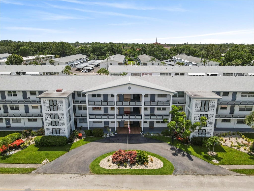 Photo of 6000 20th Street N #123, St Petersburg, FL 33714 (MLS # O6438880)