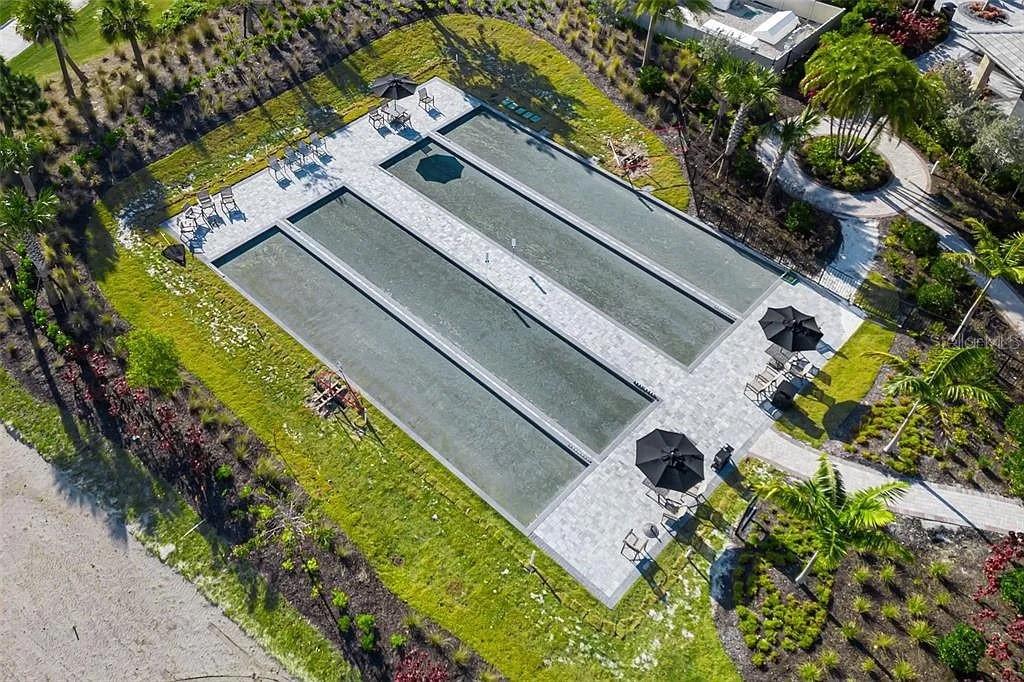 AZARIO ESPLANADE - Residential