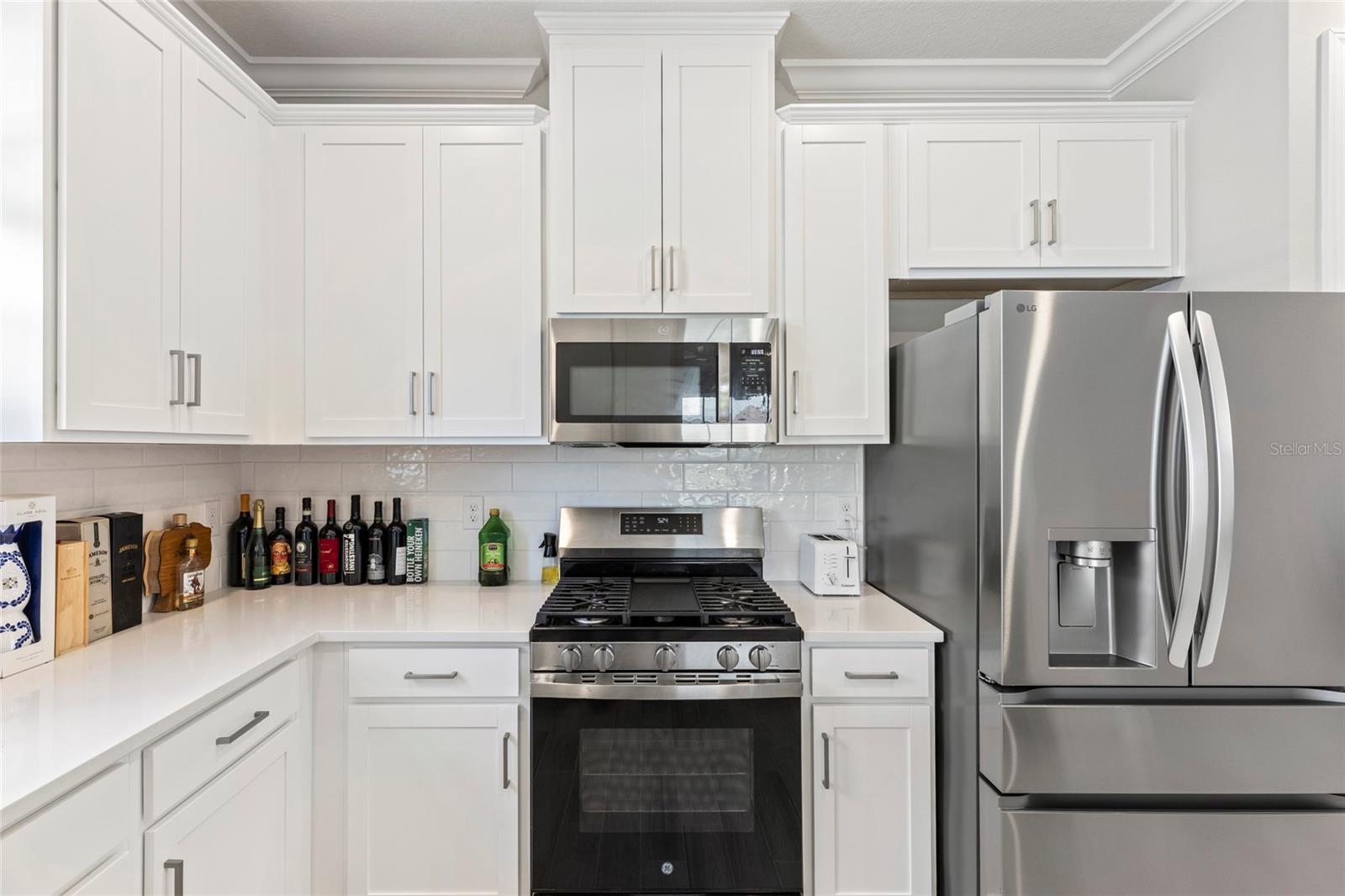 AZARIO ESPLANADE - Residential