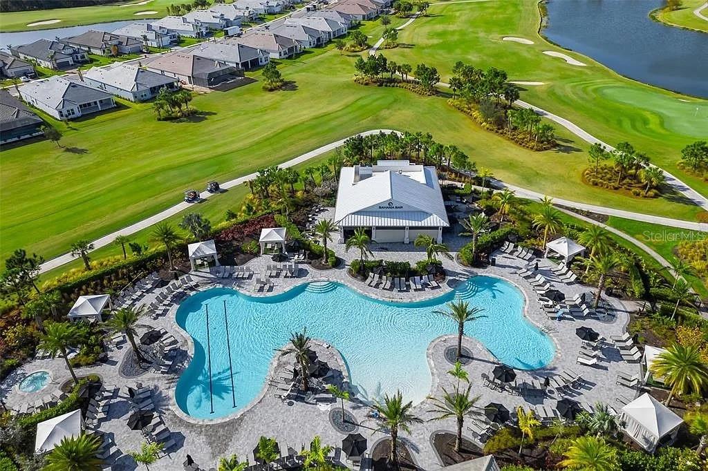 AZARIO ESPLANADE - Residential