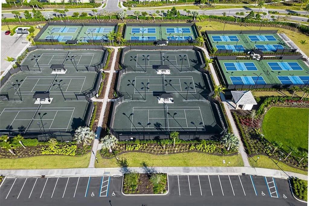 AZARIO ESPLANADE - Residential