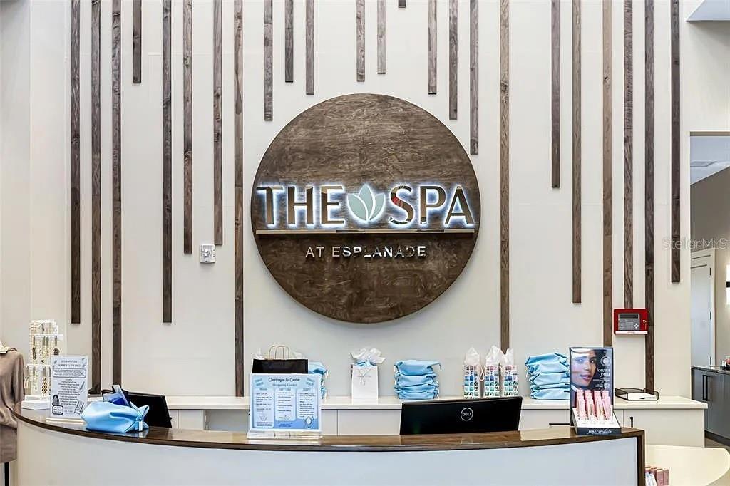 AZARIO ESPLANADE - Residential