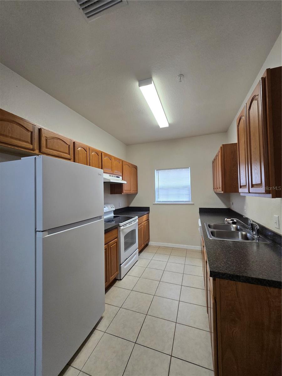 EAGLE TRACE TOWNHOMES - Residential Lease