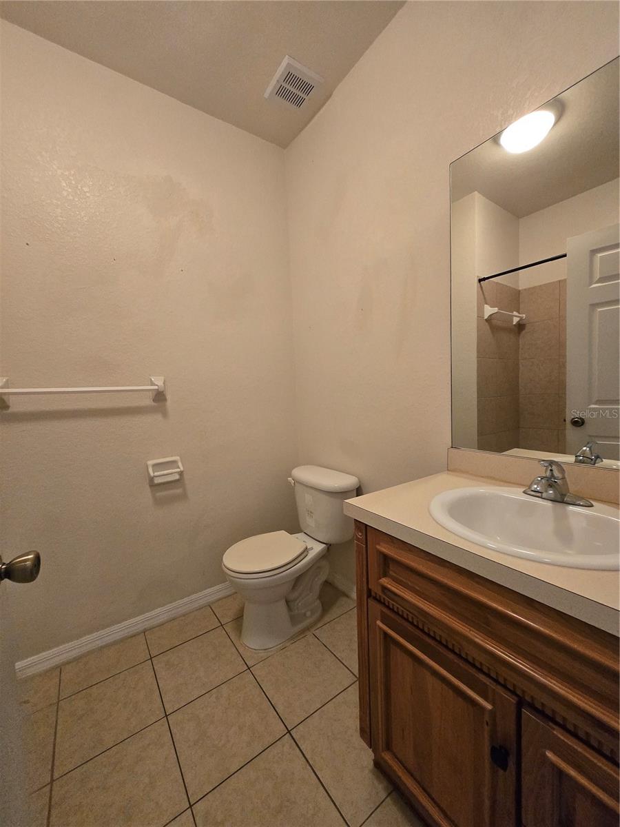 EAGLE TRACE TOWNHOMES - Residential Lease